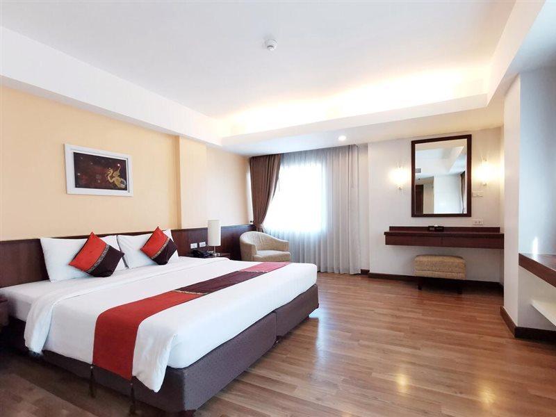 โรงแรมเอเวียน โรงแรม