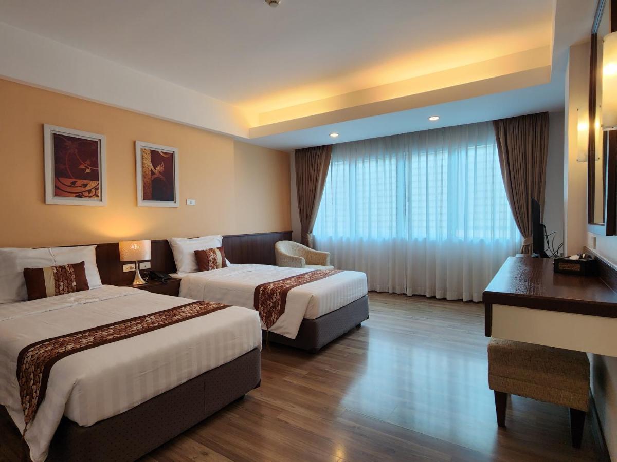 โรงแรม โรงแรมเอเวียน 5*