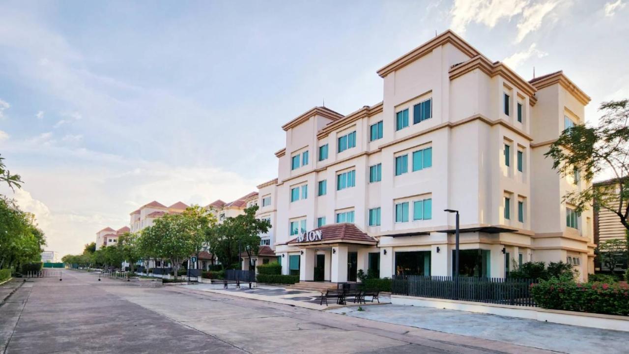 โรงแรมเอเวียน