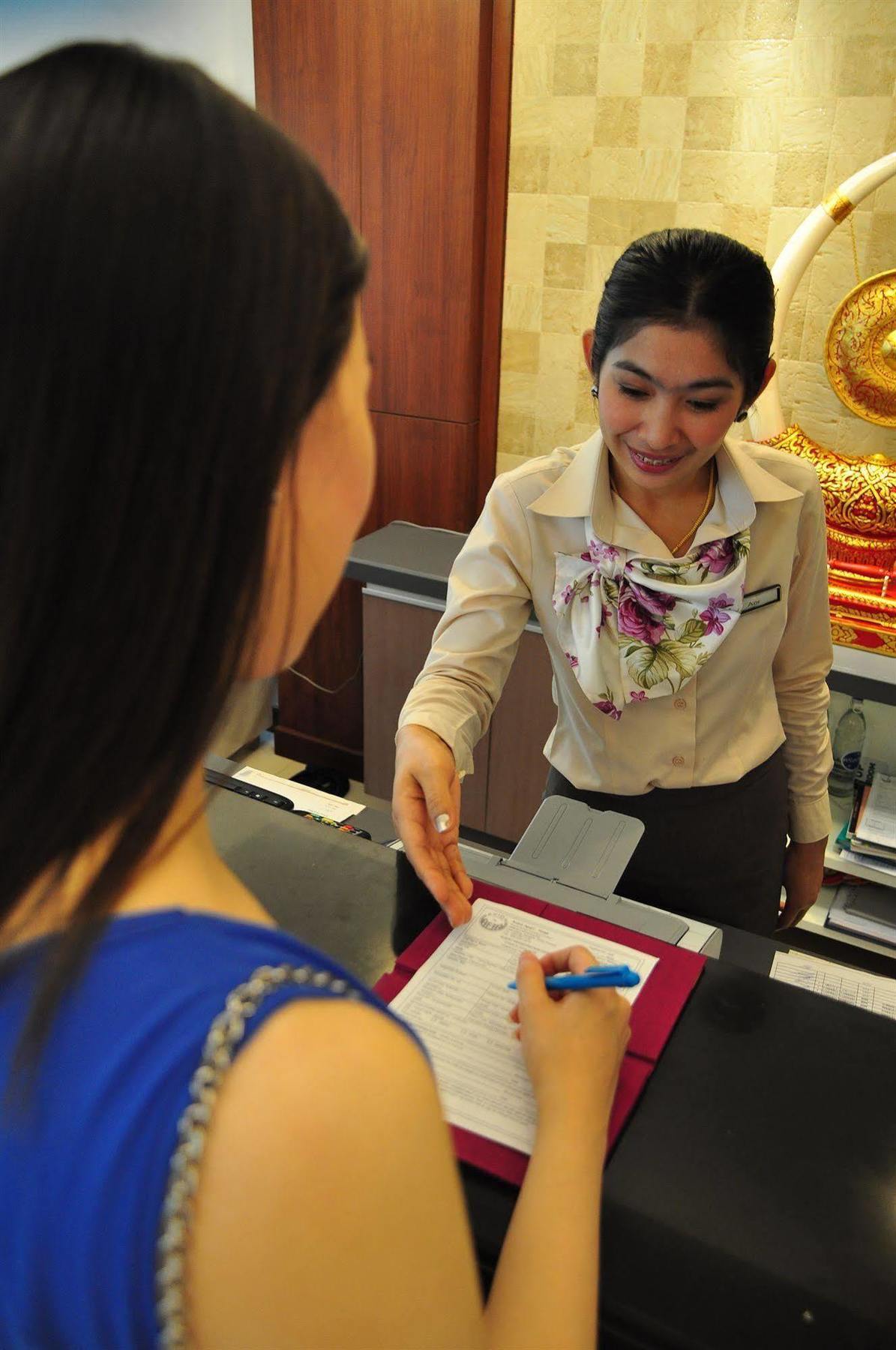 โรงแรมเอเวียน กรุงเทพมหานคร